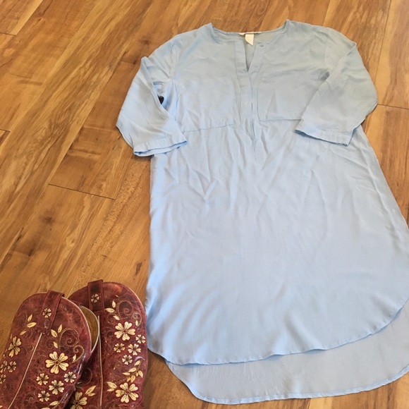 ✨3 for 15✨ H&M button-down shirt dress - Picture 2 of 7